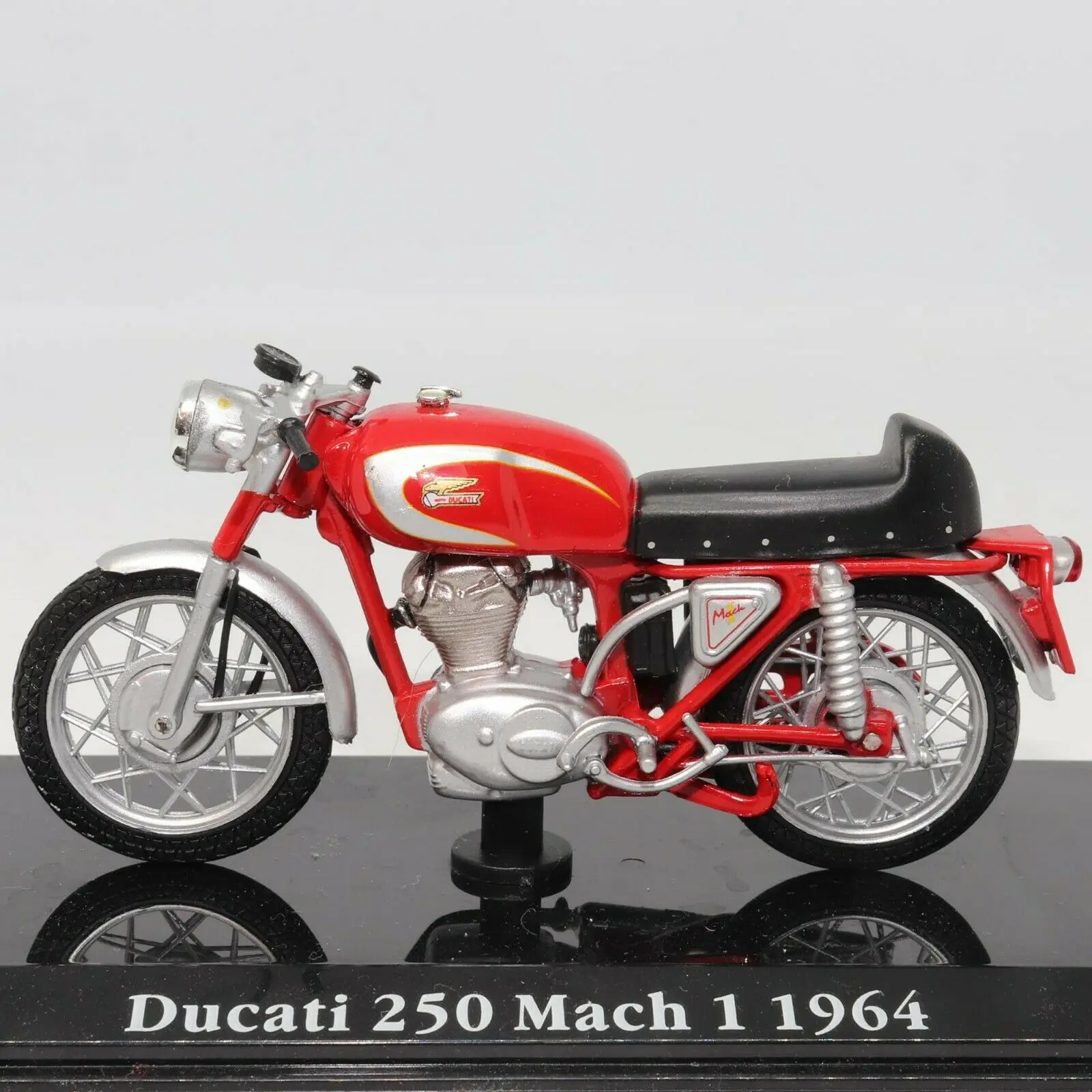 Atlas Superbike Collection Ducati 998R 1/24 Scale 