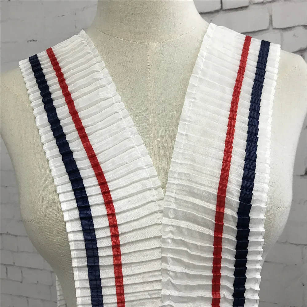 Плиссированная кружевная лента с оборками белого темно-синего и красного цвета