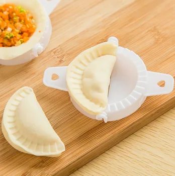 

Diameter 7CM DIY Dumpling Pie Making Maker Mould, Plastic Hand Press Dumpling Mould