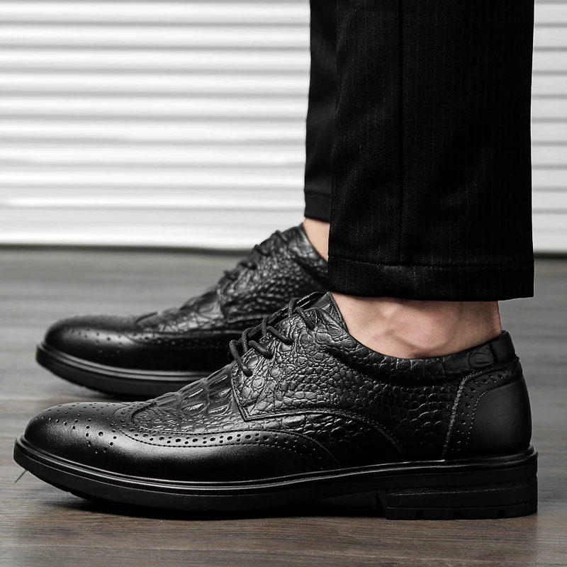 style fashion men's shoes dress genuine leather mlae classic black lace up formal shoe man nice office brogue shoes for men