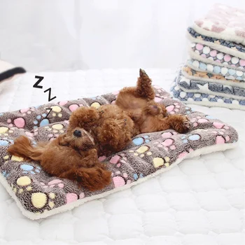 

Coral Fleece Pet Soft Blanket On The Bed Thickened Super Soft Dog Bed Winter Bed Blankets Cats Keep Sleeping Home Cover Towel