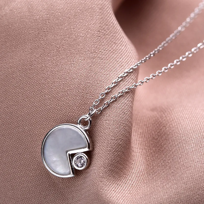 

Man-Eating Beans Necklace Women's Quintana 925 Sterling Double Natural Shell Choker Elegant Delicacy Necklace 7875