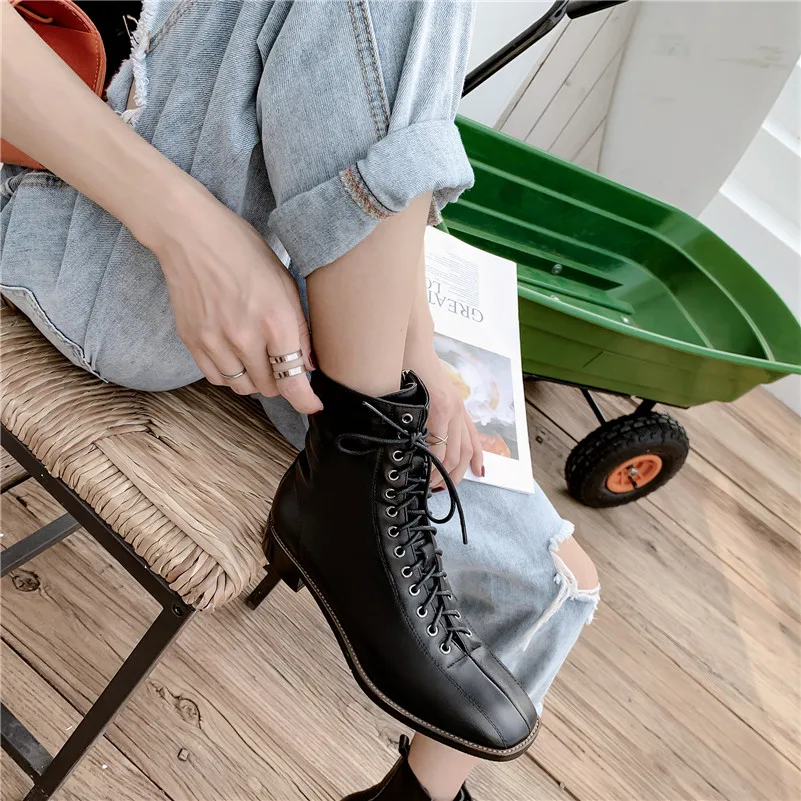 FEDONAS/мотоботы в стиле панк; обувь для ночного клуба; женские ботильоны из натуральной кожи; короткие ботинки «Челси» с перекрестной шнуровкой на молнии