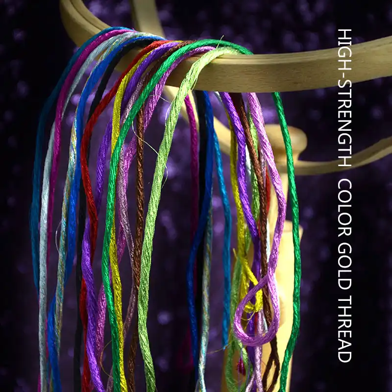 Kain Sutra Berbenang Emas