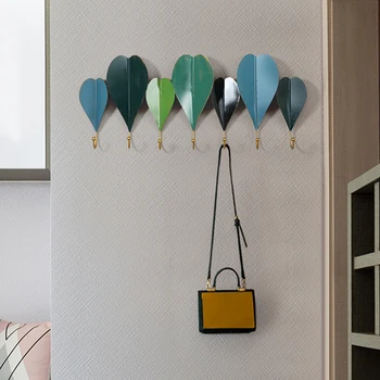 

European Wrought Iron Love Shape Wall Hanger Door Porch Key Hook Wall Sticker Craft Fitting Room Coat Rack Wall Mural Decoration