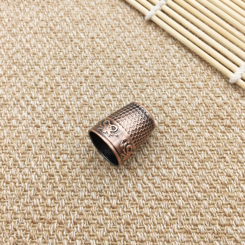 1pc Vintage Sewing Thimble Sewing Tailor Finger Protector Quilting Thimble Finger Shield Ring Quilting Craft Sewing Tools