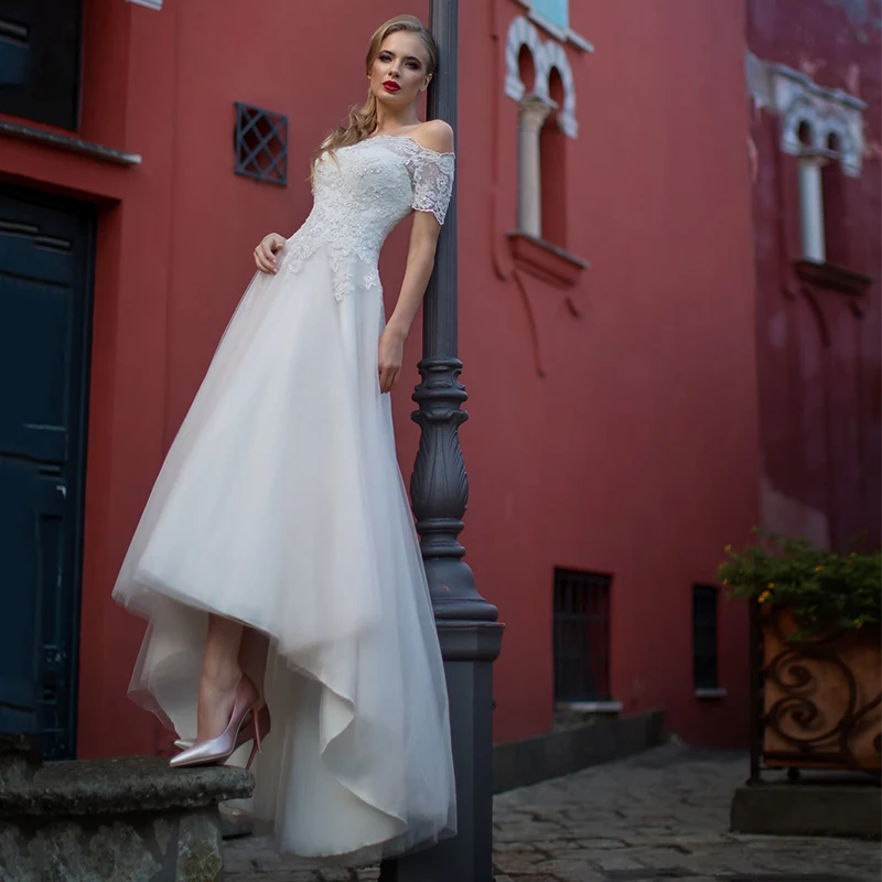 

Charming Off-the-shoulder A-line Wedding Gowns 2020 Boat Neck Sweep Train Lace Appliques Bridal Dresses