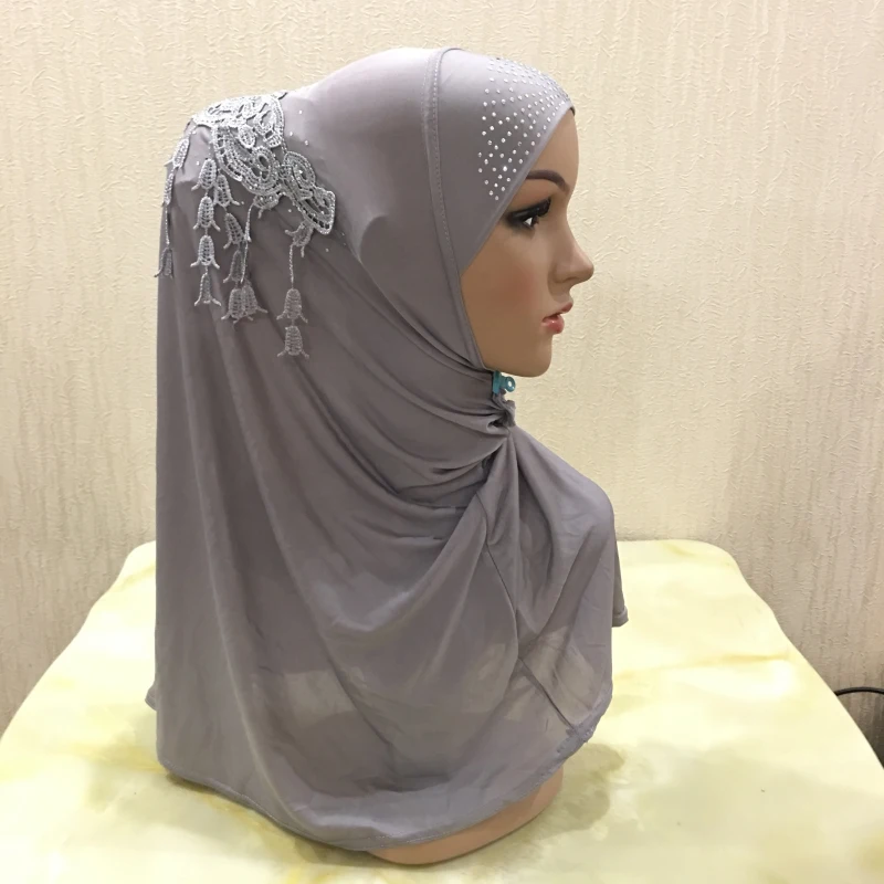H1398 latest muslim hijab with lace flowers and rhinestones fashion