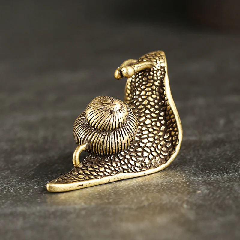 Vintage Brass Mini Snail Keychain Pendant (8)