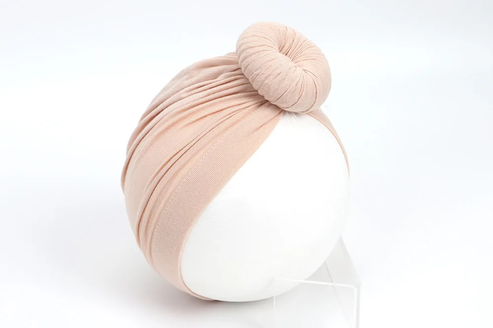 13 INS/осенне-зимние вязаные шапки для новорожденных; Детские шапки ярких цветов; однотонные детские вещи; аксессуары для детей 0-3 лет - Цвет: 13