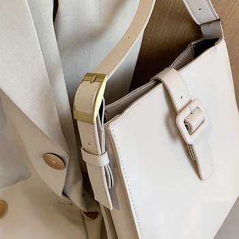 

Solid color Large Tote bag 2020 Fashion New High quality PU Leather Women's Designer Handbag High capacity Armpit bag Travel Bag