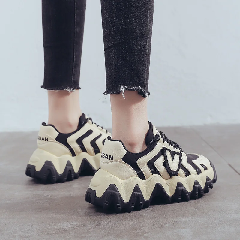 Lace-up Sneakers Women Casual Flats Round Toe PU Platform Flat Shoes Women Shoes Woman Autumn Rubber Ladies Shoes V11-55