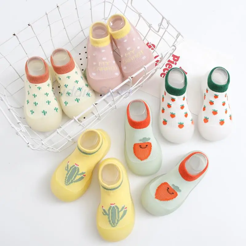 Детские ботинки без пропуска для девочек домашние носки обувь с уютной резиновой