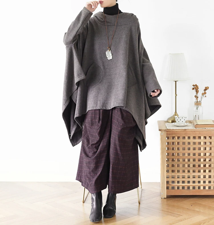 High Neck Printed Batman Shirt Pleated Bat Sleeve