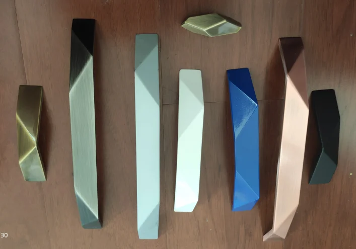 Ручка выдвижного ящика из сплава цинка с отверстием для отверстий от 32 мм до 192