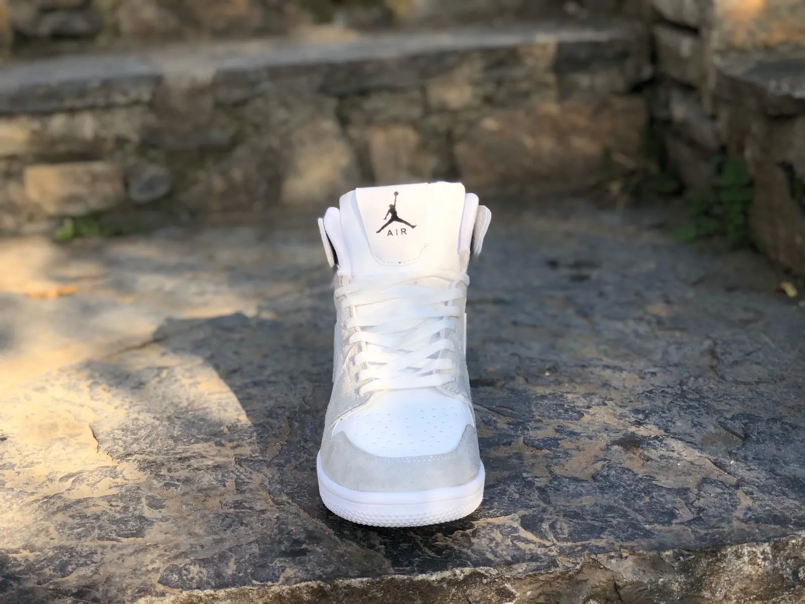 Белый Nike Jordan 1 - Цвет: Белый