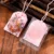 Omamori Portafortuna Giapponese - Amuleto Per Salute, Ricchezza E Amore - Ciondolo In Cotone 4x6cm Con Cordoncino, Regalo Portachiavi
