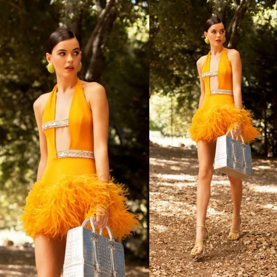 

Yellow Halter Neck Cocktail Party Dresses Sleeveless Deep V Neck Feathers Short Prom Evening Gowns Sexy Club Wear
