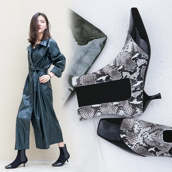 

natural Leather Women Ankle Boots top layer cowhide Cow suede outdoor booties woman Hand stitching Square head crocodile pattern