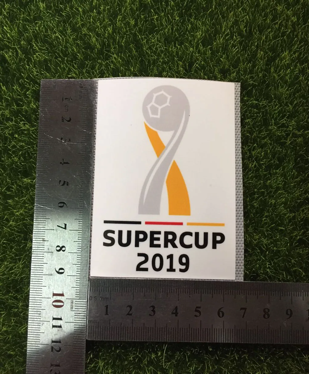 Германия SuperCUp патч с Катаром спонсор железа на теплопередачи футбольная нашивка значок