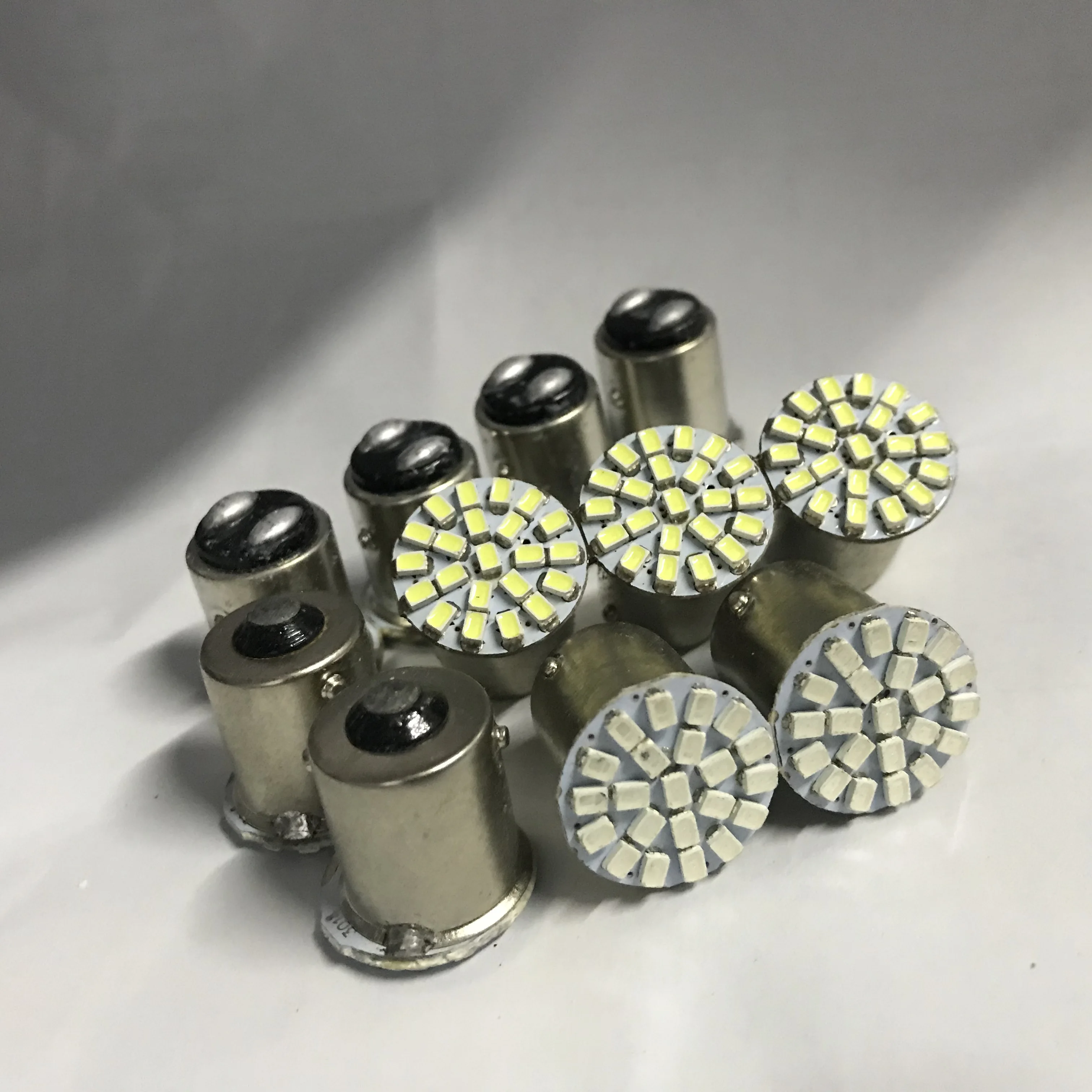 10 шт. Автомобильные светодиодные лампы 24 В 1206 22 SMD 1156 BA15S P21W 1157 BAY15D P21/5W S25|indicator