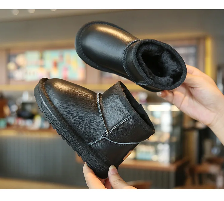 12358858707_861383464