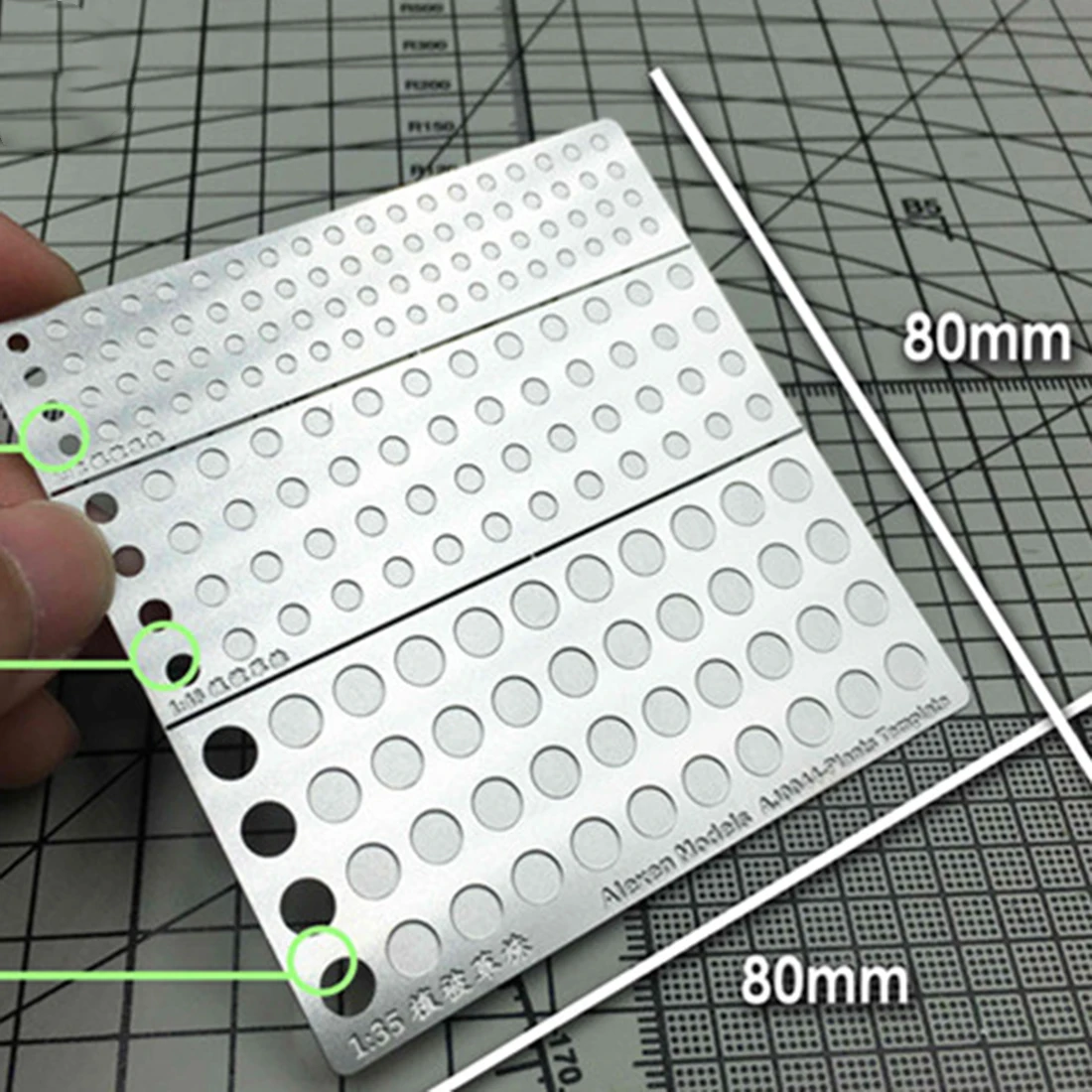  Sand Table Model Static Grass Planting Board Template Of Three Specifications 1:35(5mm Holes)/1:43(