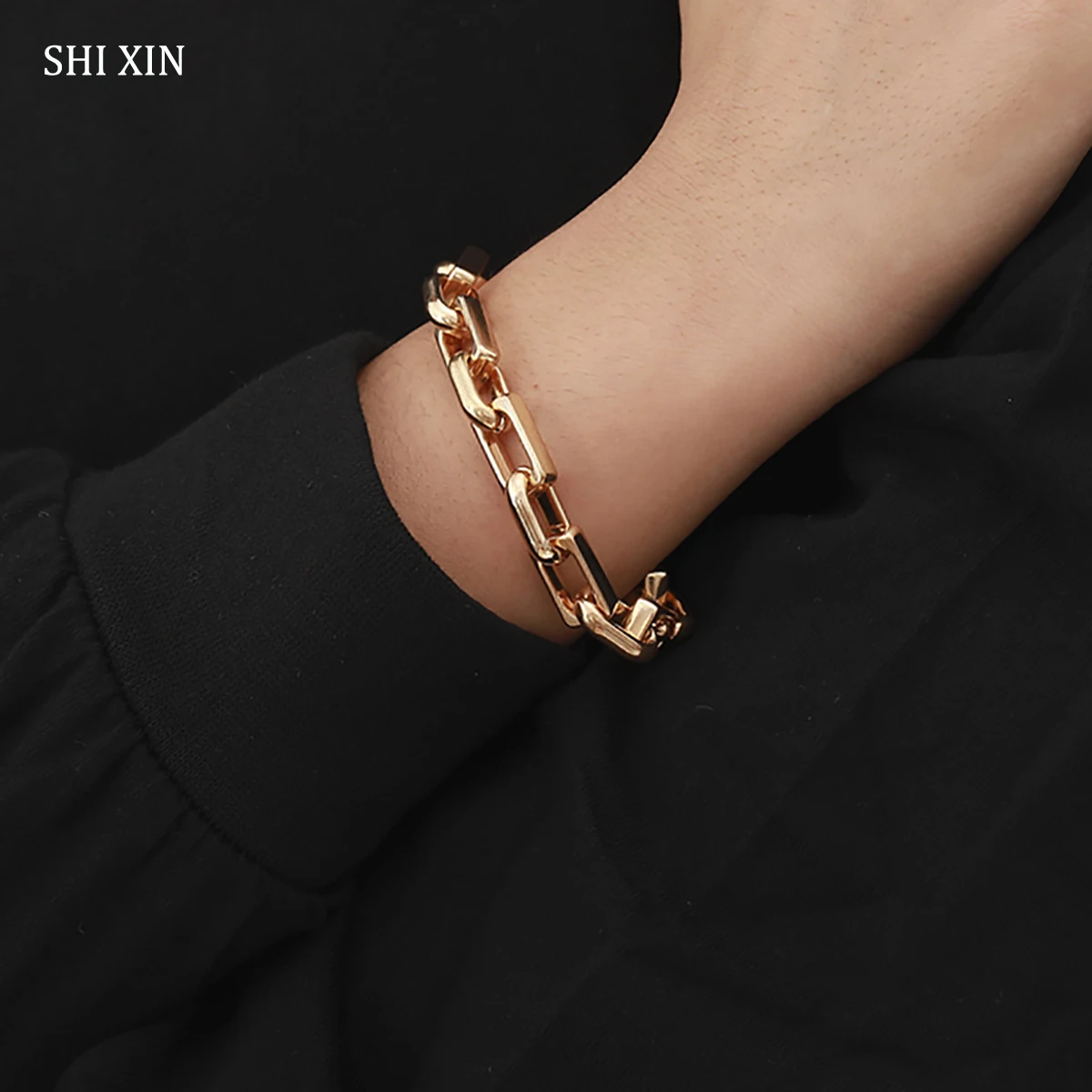 

SHIXIN Punk Chunky Chain Bracelets for Women Hip Hop Thick Link Chain Couple Bracelet on Hand Chain Jewelry Egirl Bracelet Femme