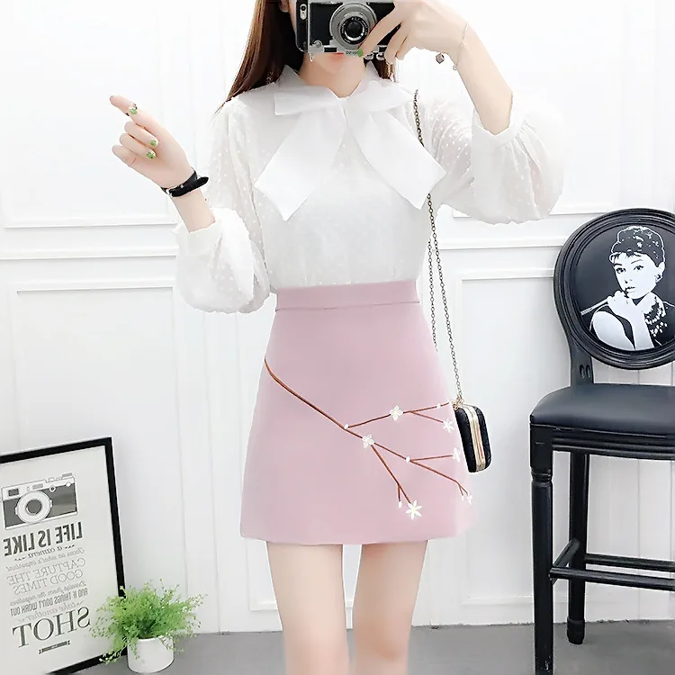

2020 Spring New Style Elegant Versatile Chiffon Blouse Embroidered Skirt Two-Piece Set Spring New Style a Distribution WOMEN'S D