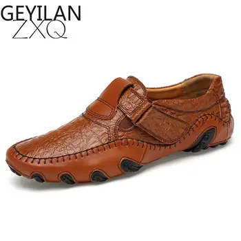 

New Design 2019 Spring Summer Men Flat Shoes Soft Split Leather Male Moccasin Driving Loafers Shoes Casual Sapatos Homens