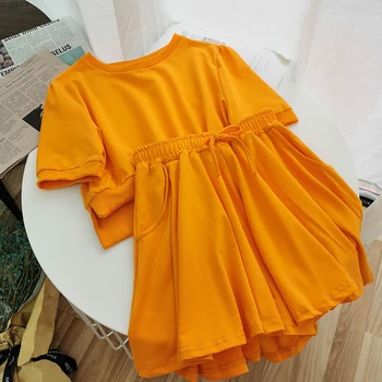 

Women Streetwear Sportsuits New 2020 Summer Short Sleeve Crop Tops And Shorts Outfit Woman Casual Two Piece Sets Tracksuits