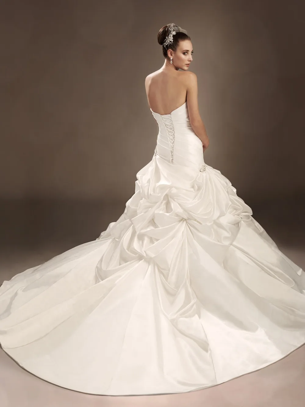 Frete grtis novo elegante a-querida linha contas cetim белый marfim vestido de Casamento nupcial vestidos свадебное платье