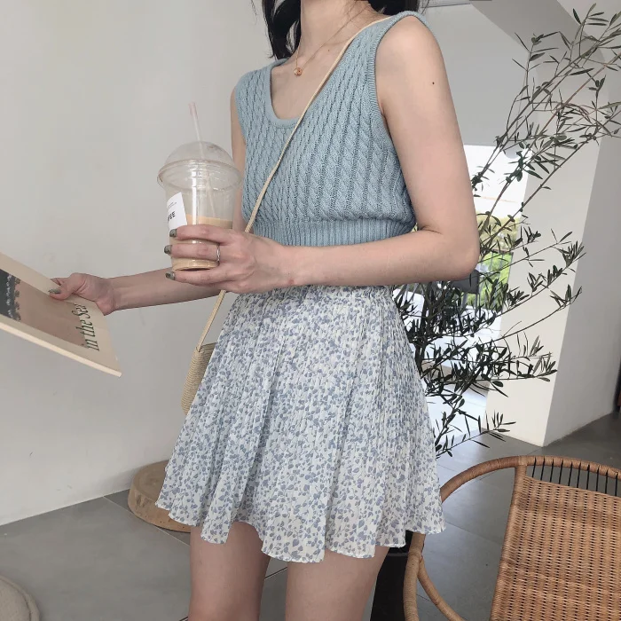 Autumn Tank Top Warm Twisted Crop Top Underwear Women Cropped Sexy Boho Party Sleeveless White Black Knitted Shirts V790