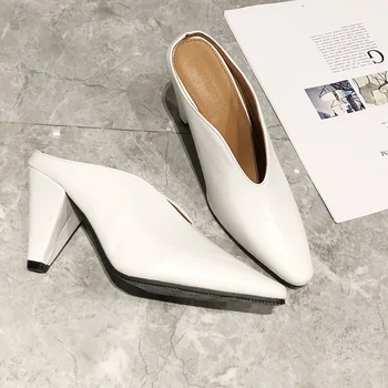 

2020 Summer Women Designers Mules Shoes Pointed Toe Slippers Brand 9cm High Spike Heels Outside Casual Slides Woman Dress Sandal