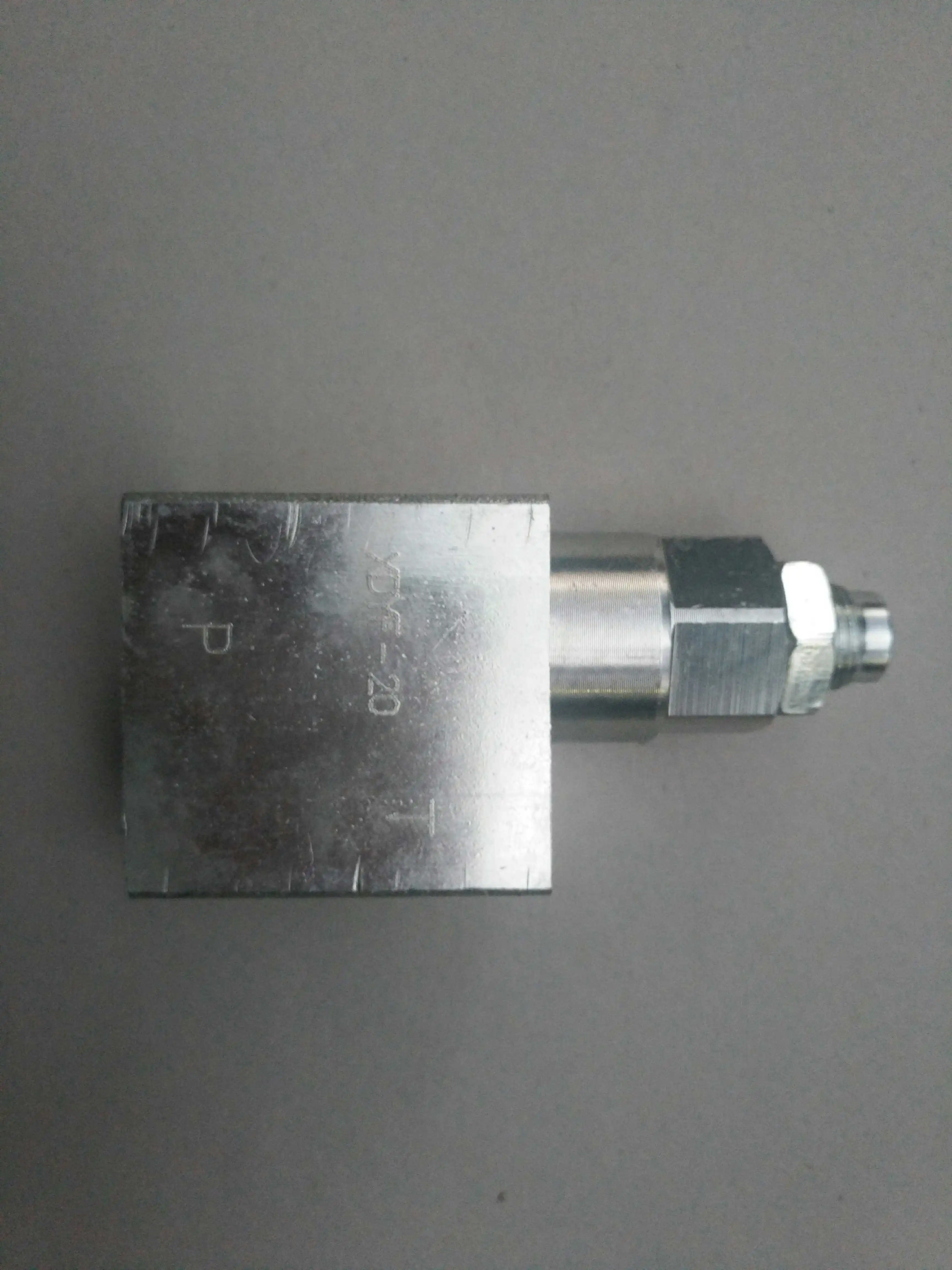 

XDYF20-00 Pilot Operated One-way Relief Valve Refueling Road Block Small Relief Valve Breaker Excavator