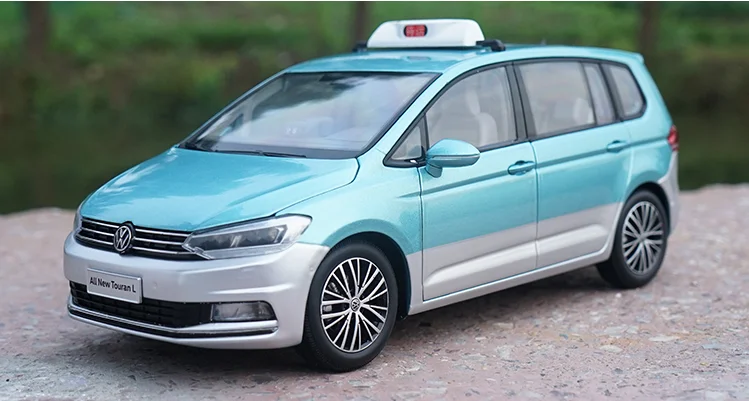 Авторизованный подлинный 1/18 Масштаб Volkswagen все новые Touran L коричневый на Рождество/День рождения подарок, коллекция