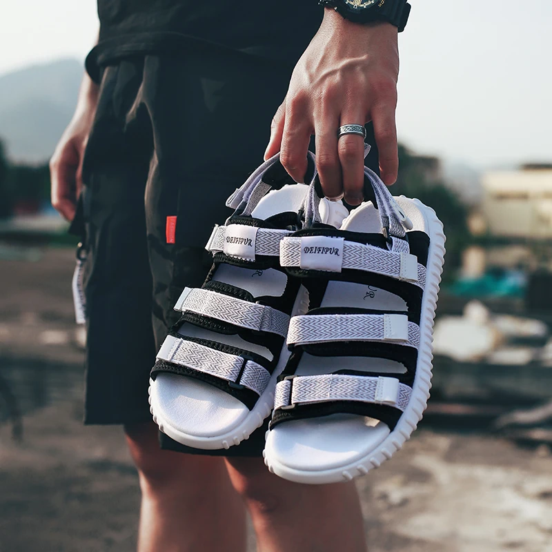 

Macvise 2019 New Reflective Sandals Breathable Beach Shoes Adult Outdoor Non-slip Casual Shoes High Quality Flats Slippers