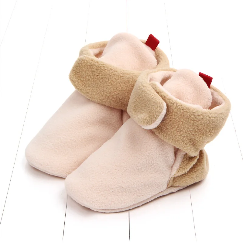 Хлопковая кожаная обувь для маленьких мальчиков; зимняя теплая обувь из искусственного флиса для новорожденных; нескользящие Повседневные детские ботиночки; 11 цветов - Цвет: Хаки