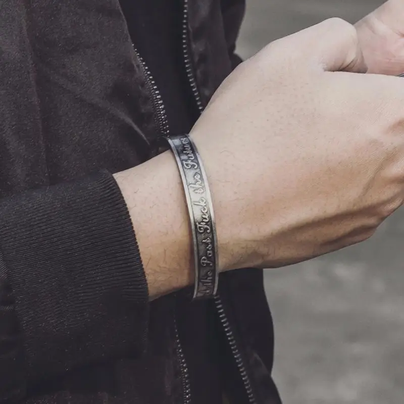 10 мм ширина открытие браслет Braclet для мужчин женщин Мода Винтаж выгравированы