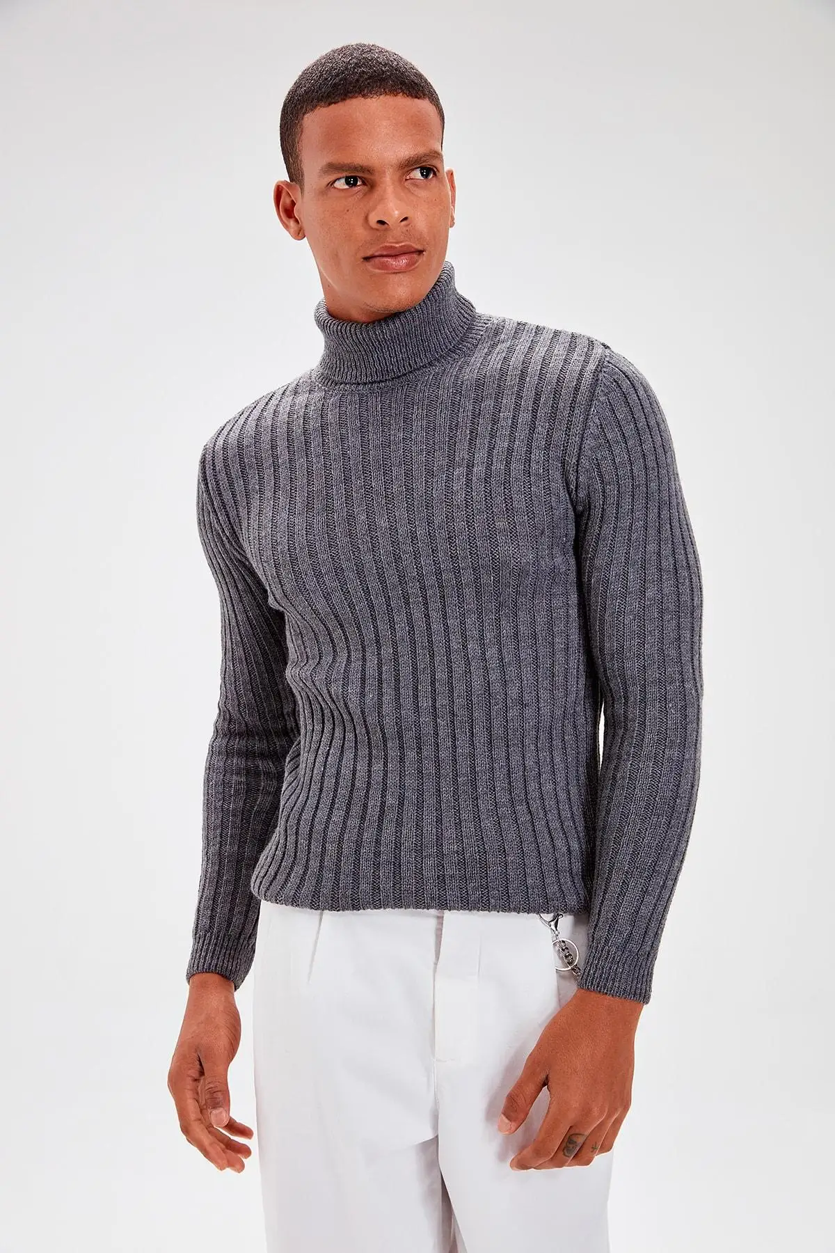 

Trendyol Anthracite Men Rubber Mesh Turtleneck Sweater Sweater New TMNAW20FK0002