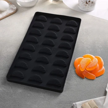 

Form for chocolate and marmalade "Marmalade slices", 180х330 mm, 24 cells (42х18х15 mm) 4911316