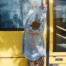 Джинсовая куртка женская куртка модная джинсовая рубашка Топы с длинными рукавами синяя винтажная Бохо хиппи шикарная вышивка Базовые Куртки Одежда