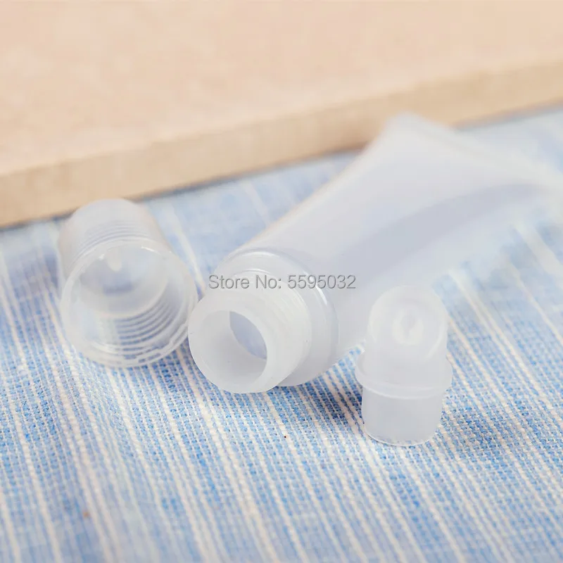 

Clear Plastic Squeeze Hose Tube Lip Gloss 10ml 15 ML 20ml 30 pcs Empty Squeeze Lip Gloss Tube