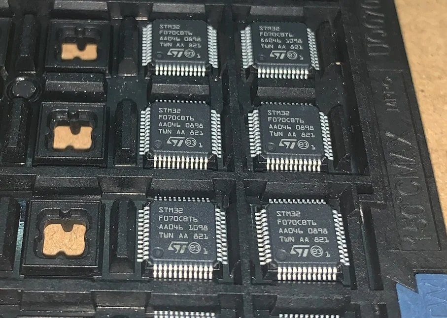 

Mxy новый импортный оригинальный STM32F072 STM32F072C8T6 STM32F072CBT6 LQFP48 STM32F072RBT6 LQFP-64 микроконтроллер