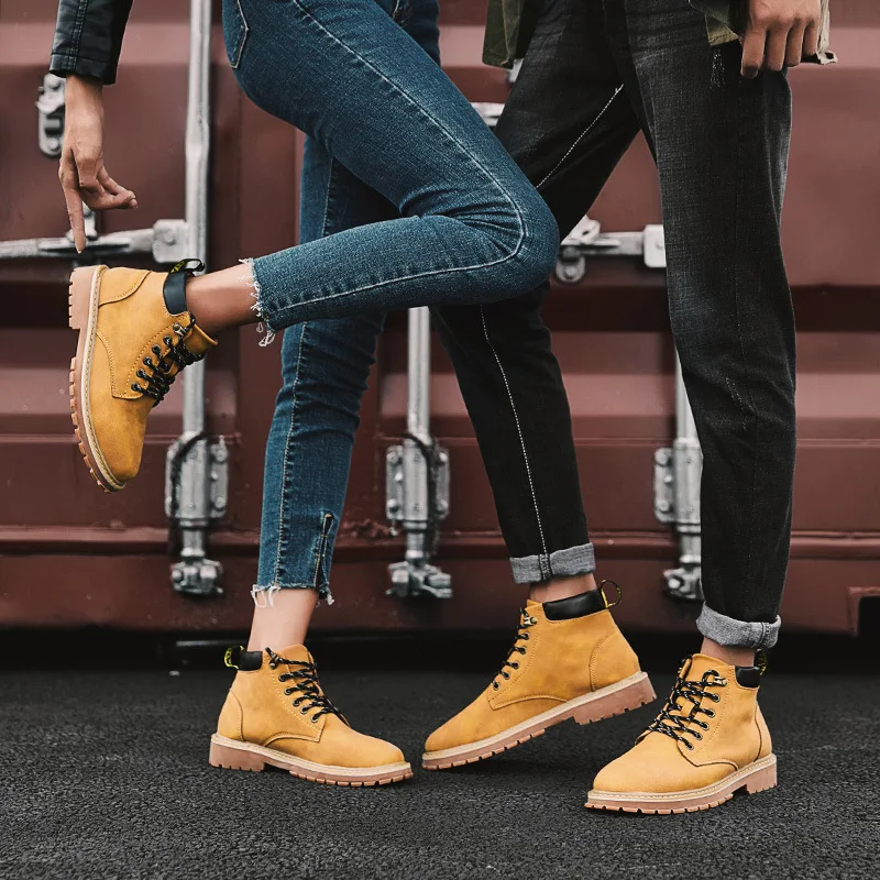 

Couples Martin Boots Men's Mid-top Snowfield British Style Versatile Retro Fashion Short Boots a Man And a WOMEN'S Boots 2018 Ne
