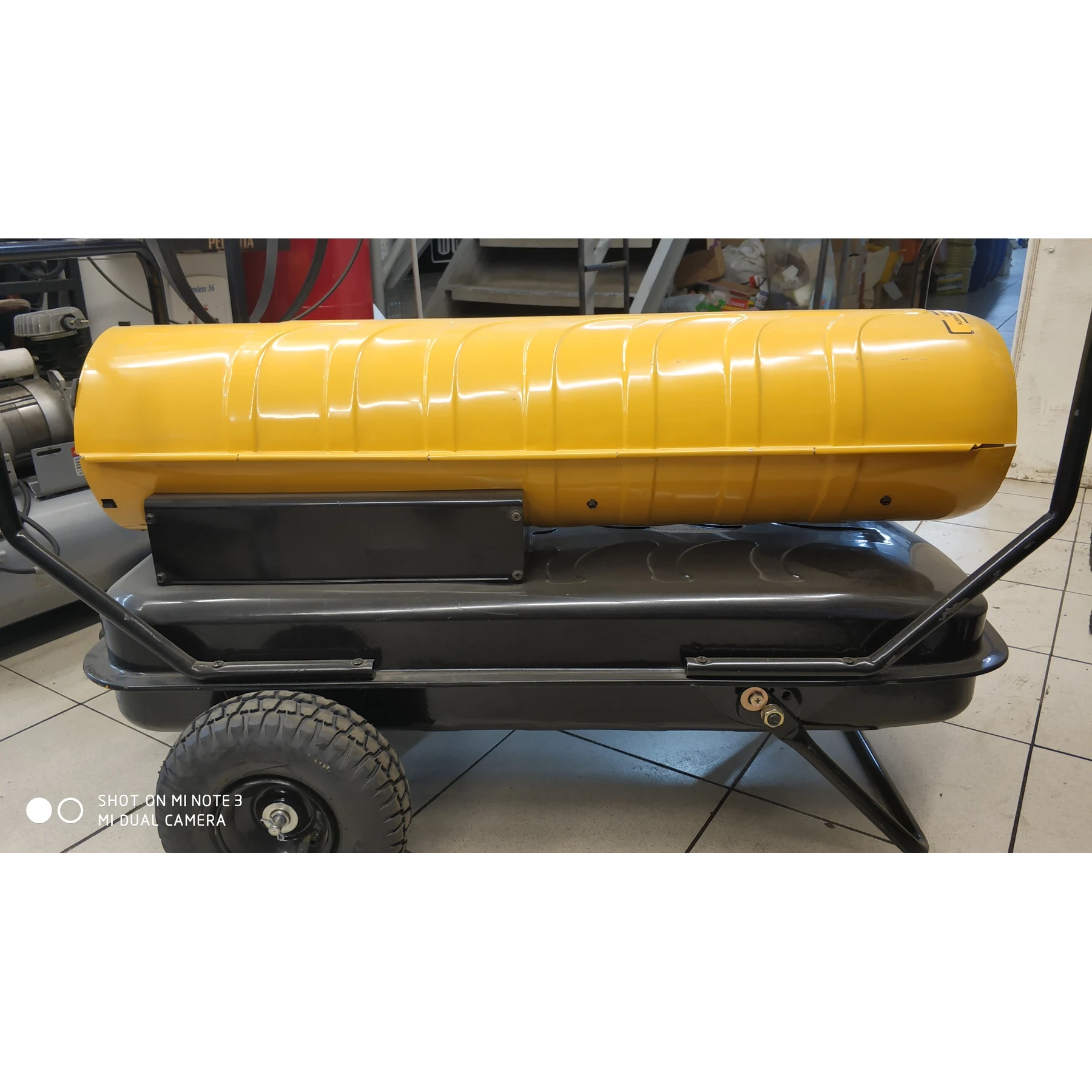 Тепловая лампа/керосин beezone KD 50 производство Корея(тепловая пушка 36 кВт) Тепловая пушка дизельная/керосиновая beezone KD