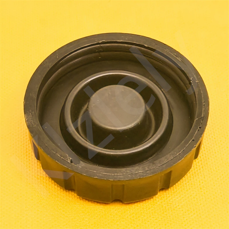 1 PCS 51349060 Brake Fluid Reservoir Cap For SAAB 9-3 9-3X brake fluid cap