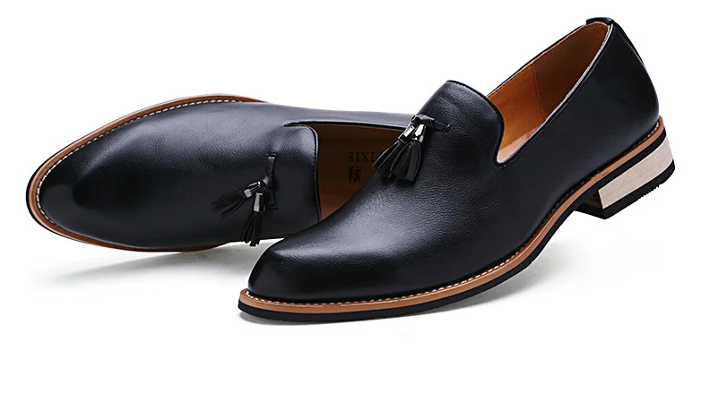 Marca de lujo ПУ puntiagudos zapatos de negocios броги hombres vestido повседневные zapatos de goma suave zapatos de boda transpirabl