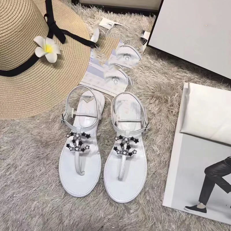 

Summer sandals CC women sandals ladies Luxury brand sandals good quality flat shoe Candy Color Outdoor Holiday Slides 34 -41