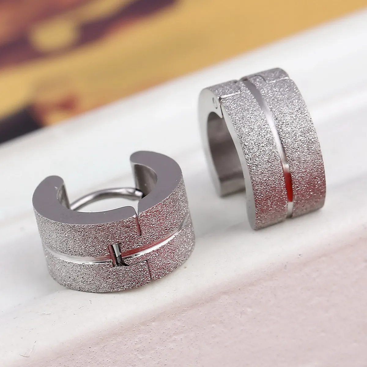 Fashion Cool Stainless Steel Round Stud Earrings For Women Men Simple Earrings Jewelry
